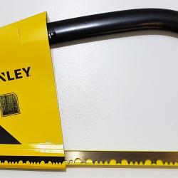 Scie à bûches STANLEY.