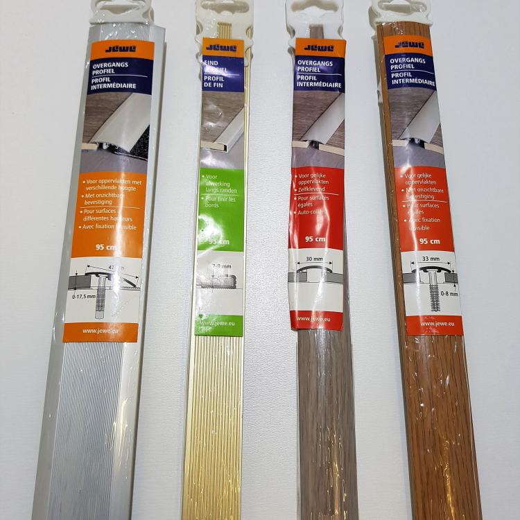 Diverses entres-portes.